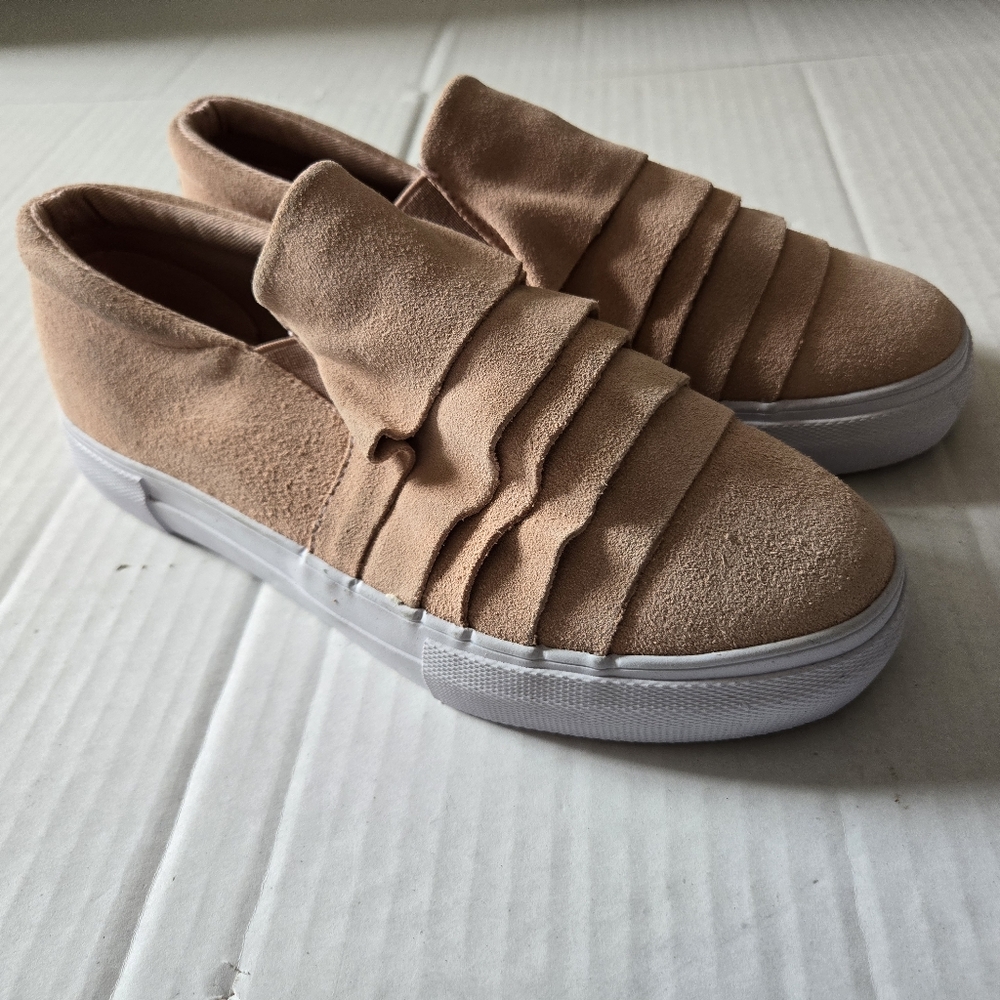 Chelsee Girl Twista Platform Pink Shoes Size 6 (Slip On)